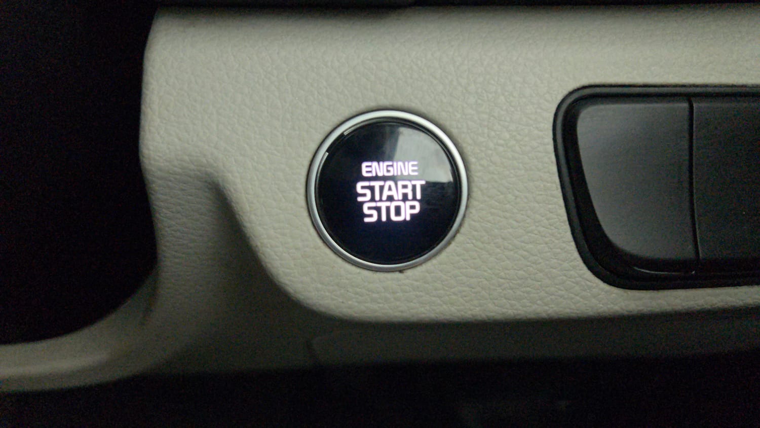 Used 2021 kia Seltos HTX IVT 1.5 Petrol Automatic top_features Keyless start