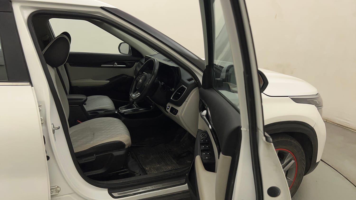 Used 2021 kia Seltos HTX IVT 1.5 Petrol Automatic interior RIGHT SIDE FRONT DOOR CABIN VIEW