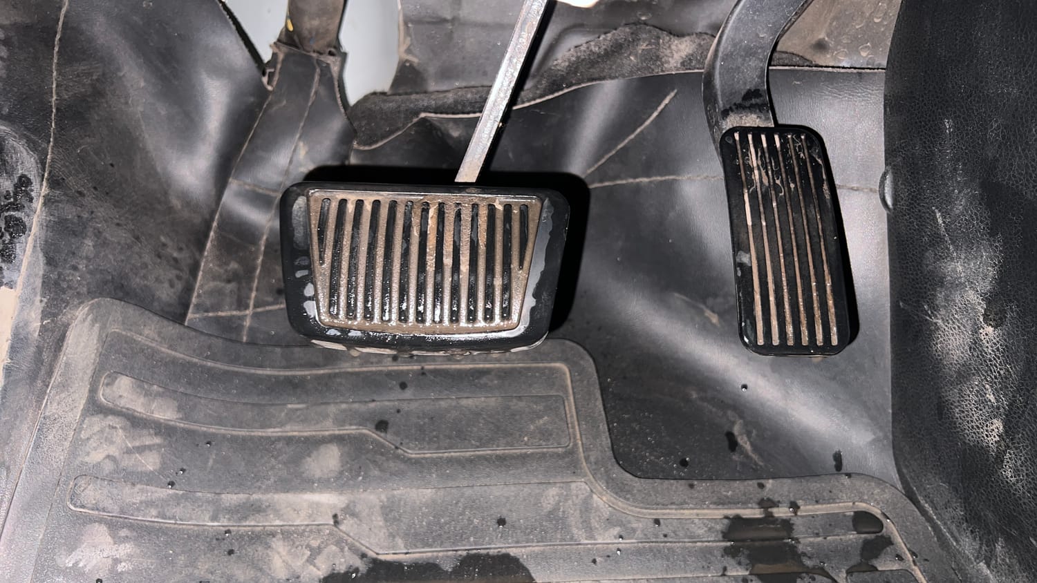 Used 2021 kia Seltos HTX IVT 1.5 Petrol Automatic interior PEDALS VIEW