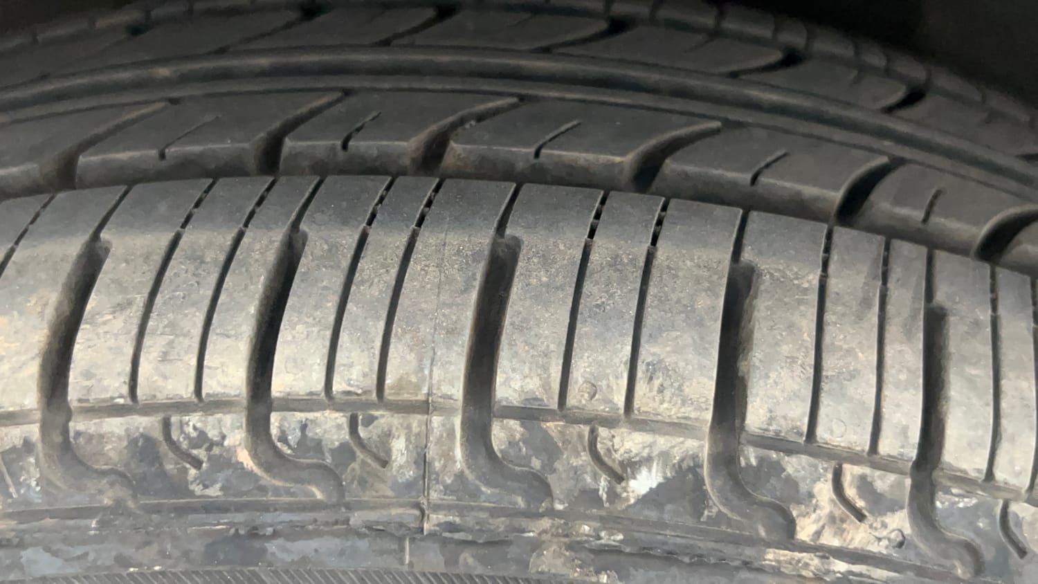 Used 2017 Nissan Micra XL CVT Petrol Automatic tyres RIGHT REAR TYRE TREAD VIEW