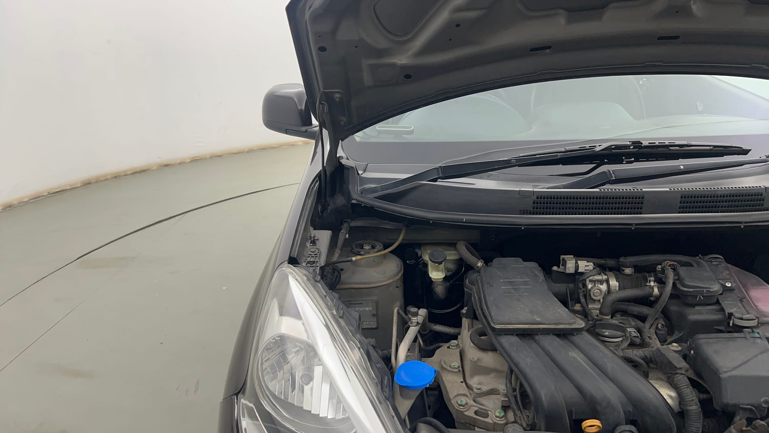 Used 2017 Nissan Micra XL CVT Petrol Automatic engine ENGINE RIGHT SIDE HINGE & APRON VIEW