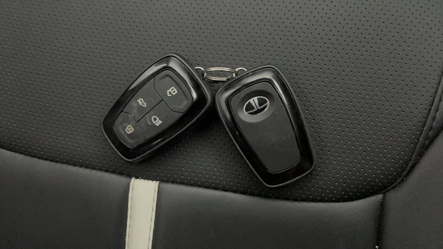 Used 2024 Tata Nexon Creative Plus 1.2 Revotron Petrol 7DCA Petrol Automatic extra CAR KEY VIEW