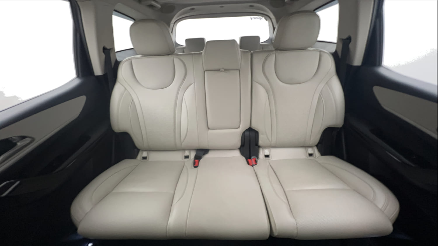 Used 2023 Mahindra XUV700 AX 7 Luxury Pack Diesel MT 7 STR Diesel Manual interior REAR SEAT CONDITION VIEW