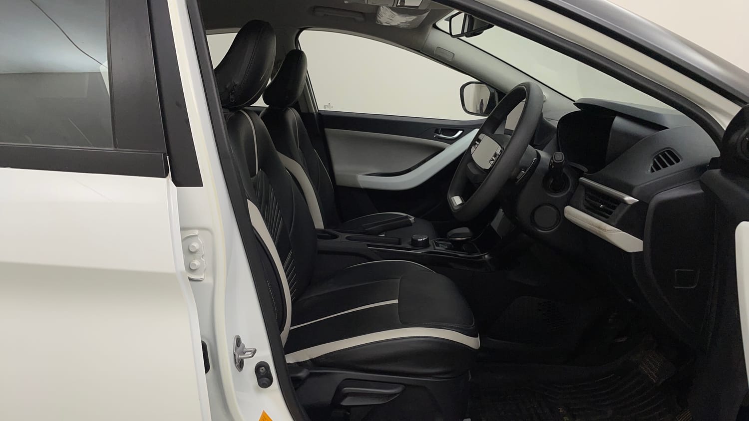 Used 2024 Tata Nexon Creative Plus 1.2 Revotron Petrol 7DCA Petrol Automatic interior RIGHT SIDE FRONT DOOR CABIN VIEW