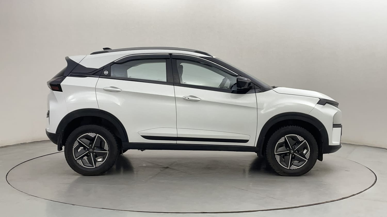 Used 2024 Tata Nexon Creative Plus 1.2 Revotron Petrol 7DCA Petrol Automatic exterior RIGHT SIDE VIEW