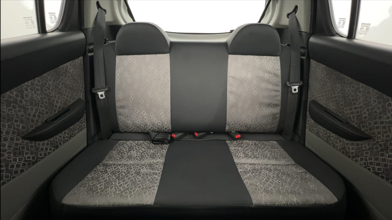 Used 2019 Maruti Suzuki Alto 800 VXi Petrol Manual interior REAR SEAT CONDITION VIEW