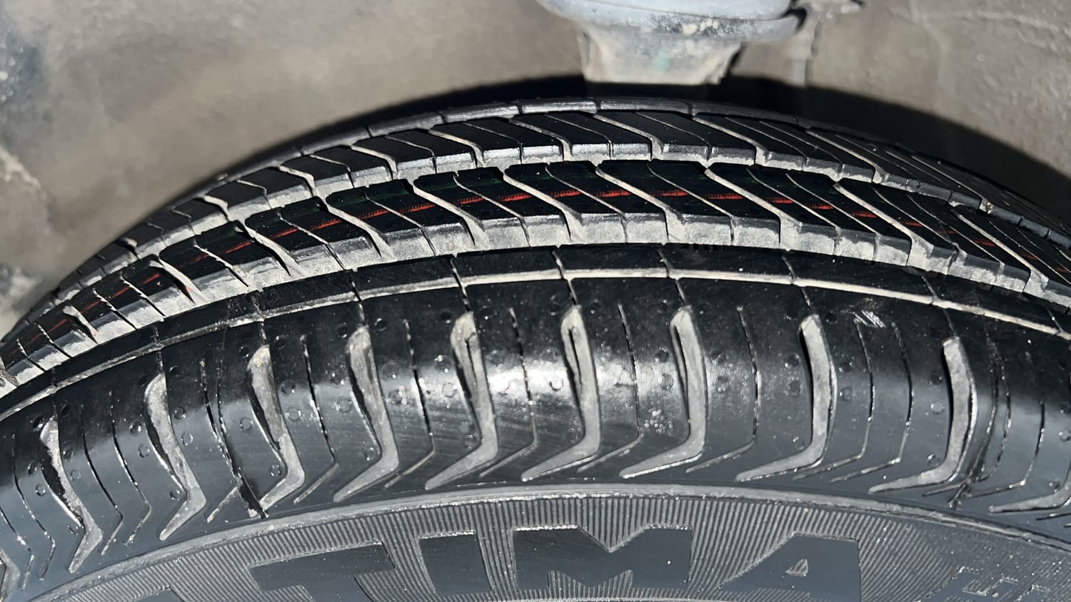 Used 2019 Maruti Suzuki Alto 800 VXi Petrol Manual tyres LEFT FRONT TYRE TREAD VIEW