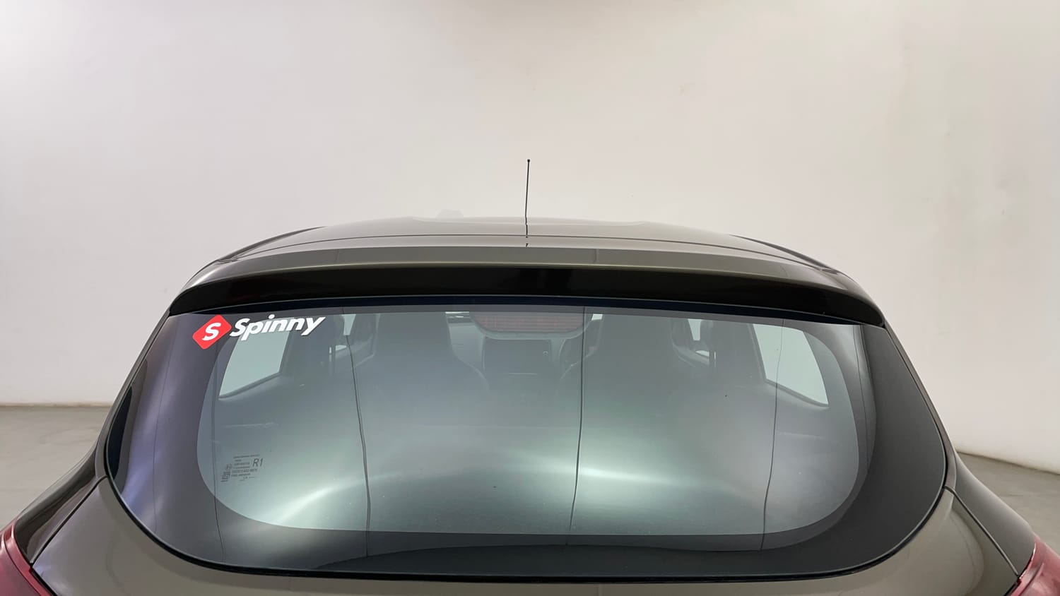 Used 2020 Renault Kwid RXT 1.0 AMT Opt Petrol Automatic exterior BACK WINDSHIELD VIEW