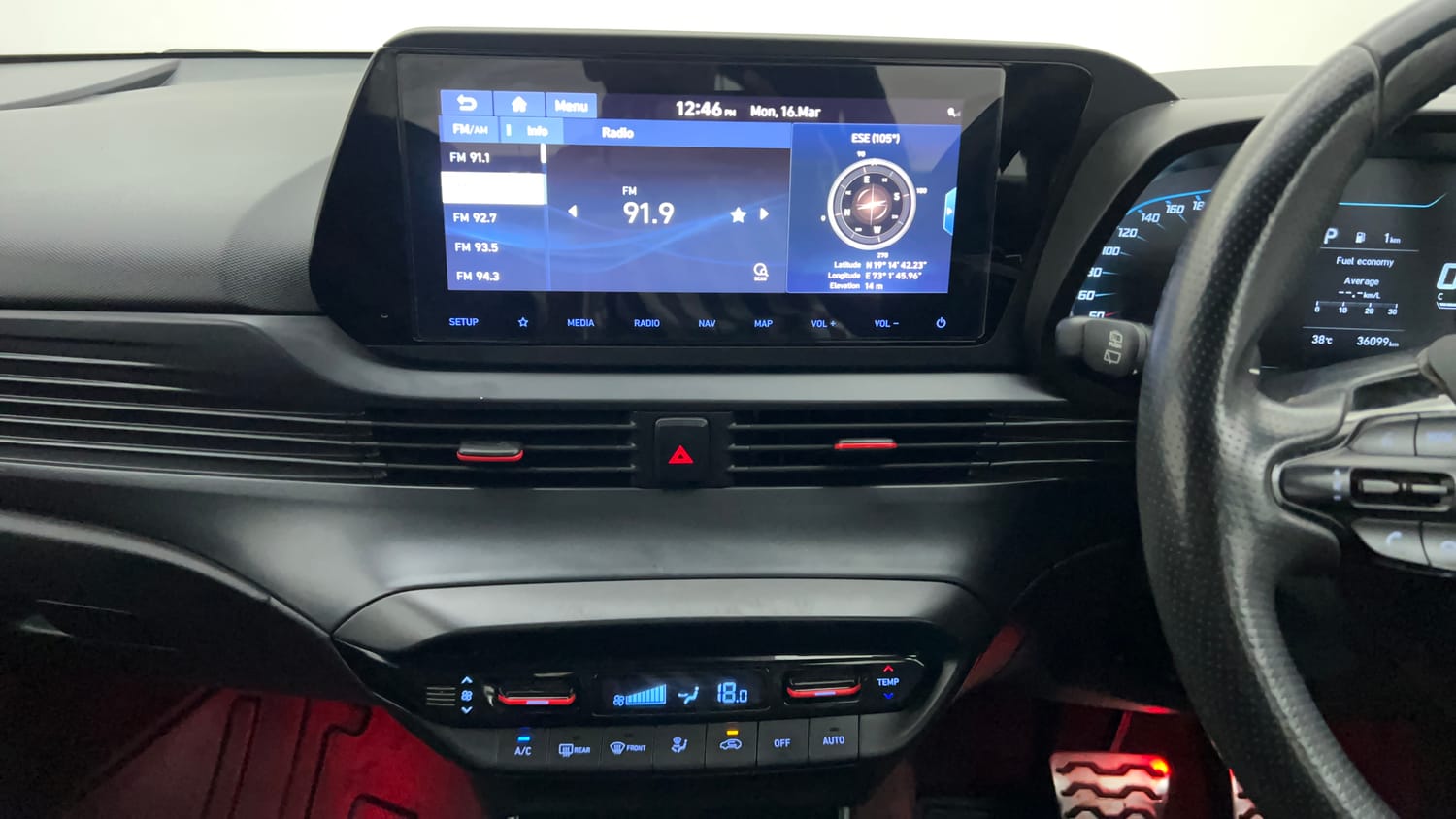 Used 2022 Hyundai i20 N Line N8 1.0 Turbo DCT Dual Tone Petrol Automatic interior MUSIC SYSTEM & AC CONTROL VIEW