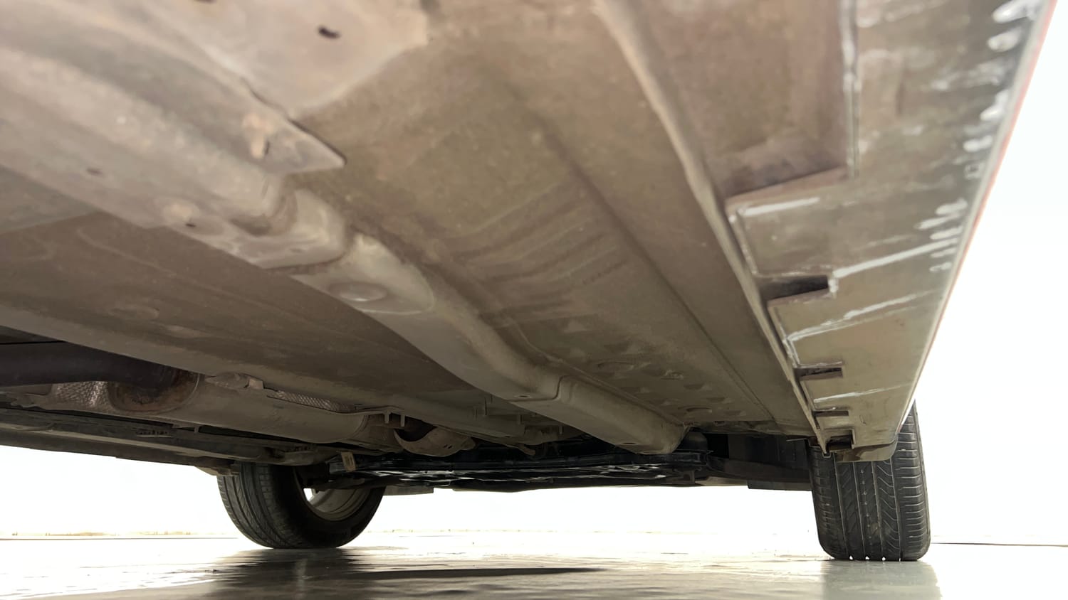 Used 2022 Hyundai i20 N Line N8 1.0 Turbo DCT Dual Tone Petrol Automatic extra REAR RIGHT UNDERBODY VIEW