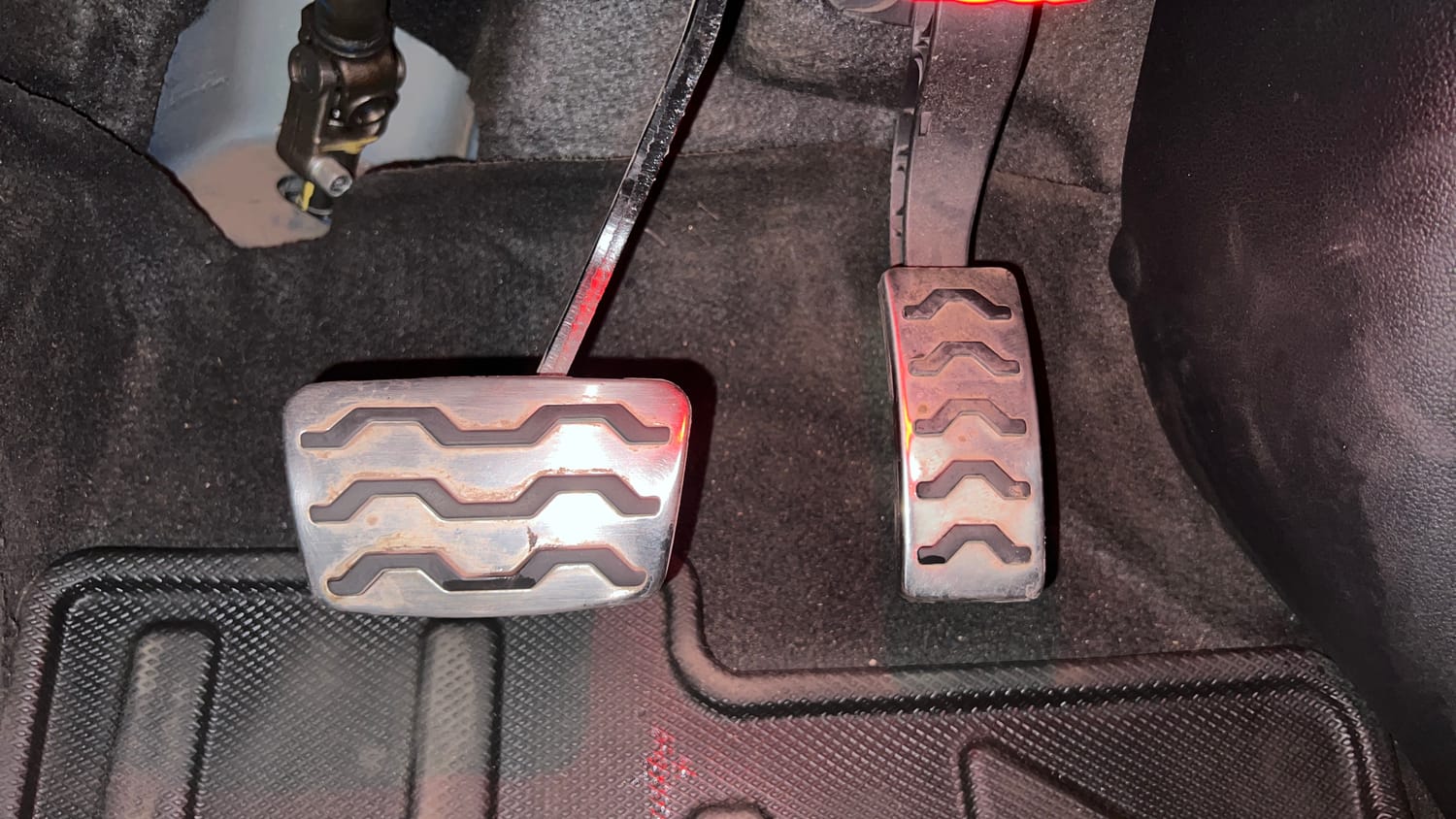 Used 2022 Hyundai i20 N Line N8 1.0 Turbo DCT Dual Tone Petrol Automatic interior PEDALS VIEW