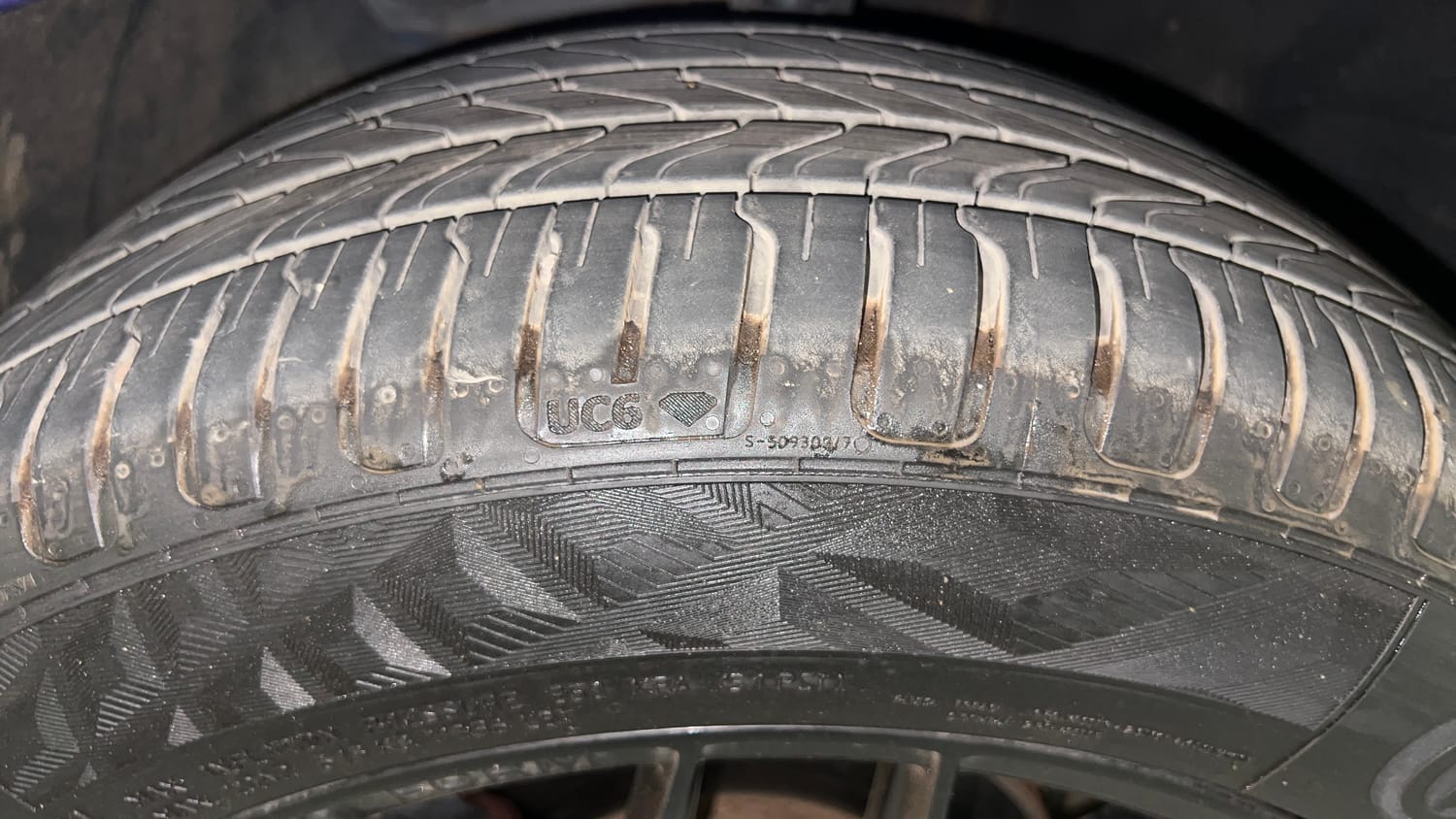 Used 2022 Hyundai i20 N Line N8 1.0 Turbo DCT Dual Tone Petrol Automatic tyres LEFT FRONT TYRE TREAD VIEW