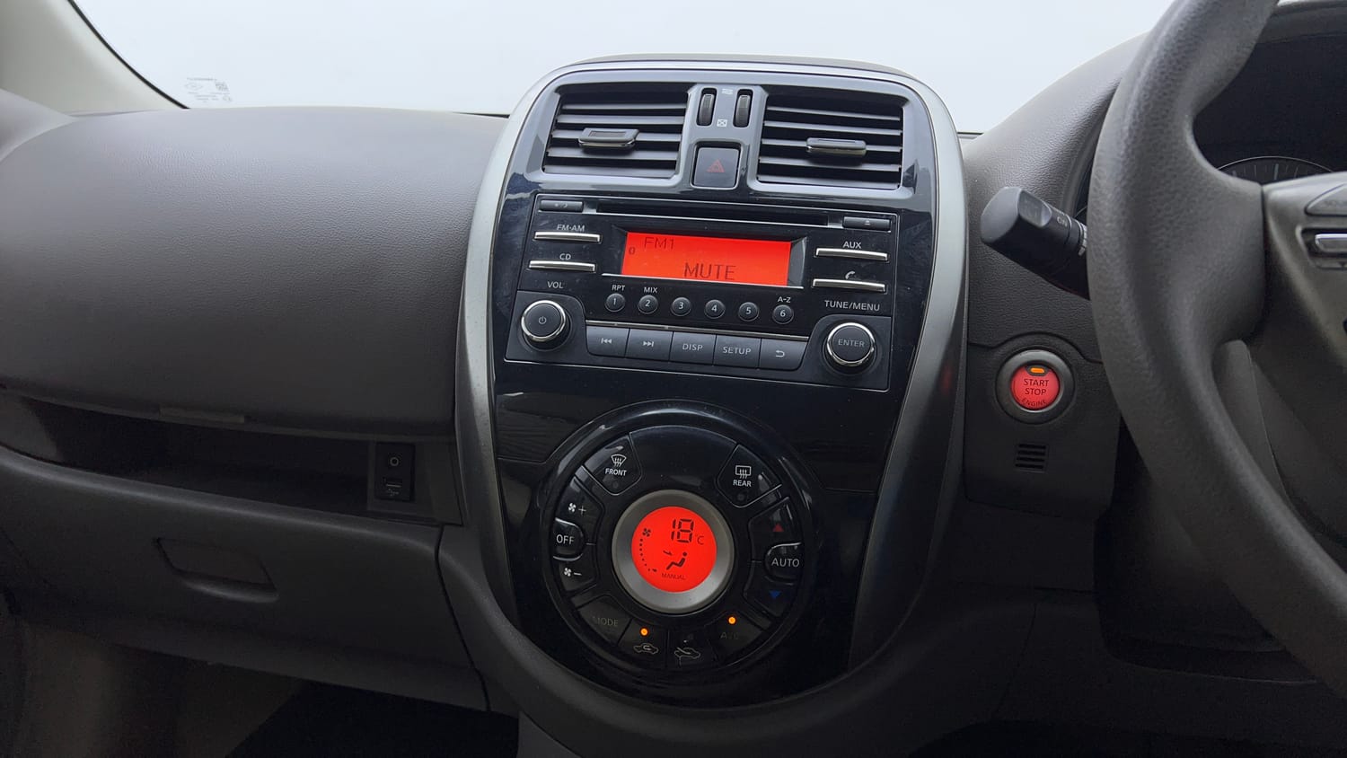 2015 Nissan Micra XV CVT-13