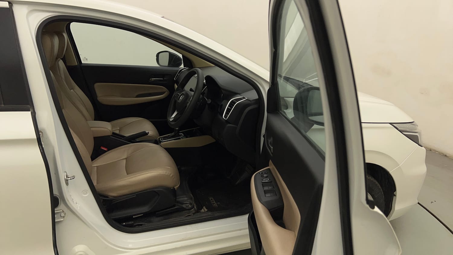 Used 2021 Honda City V CVT Petrol Petrol Automatic interior RIGHT SIDE FRONT DOOR CABIN VIEW