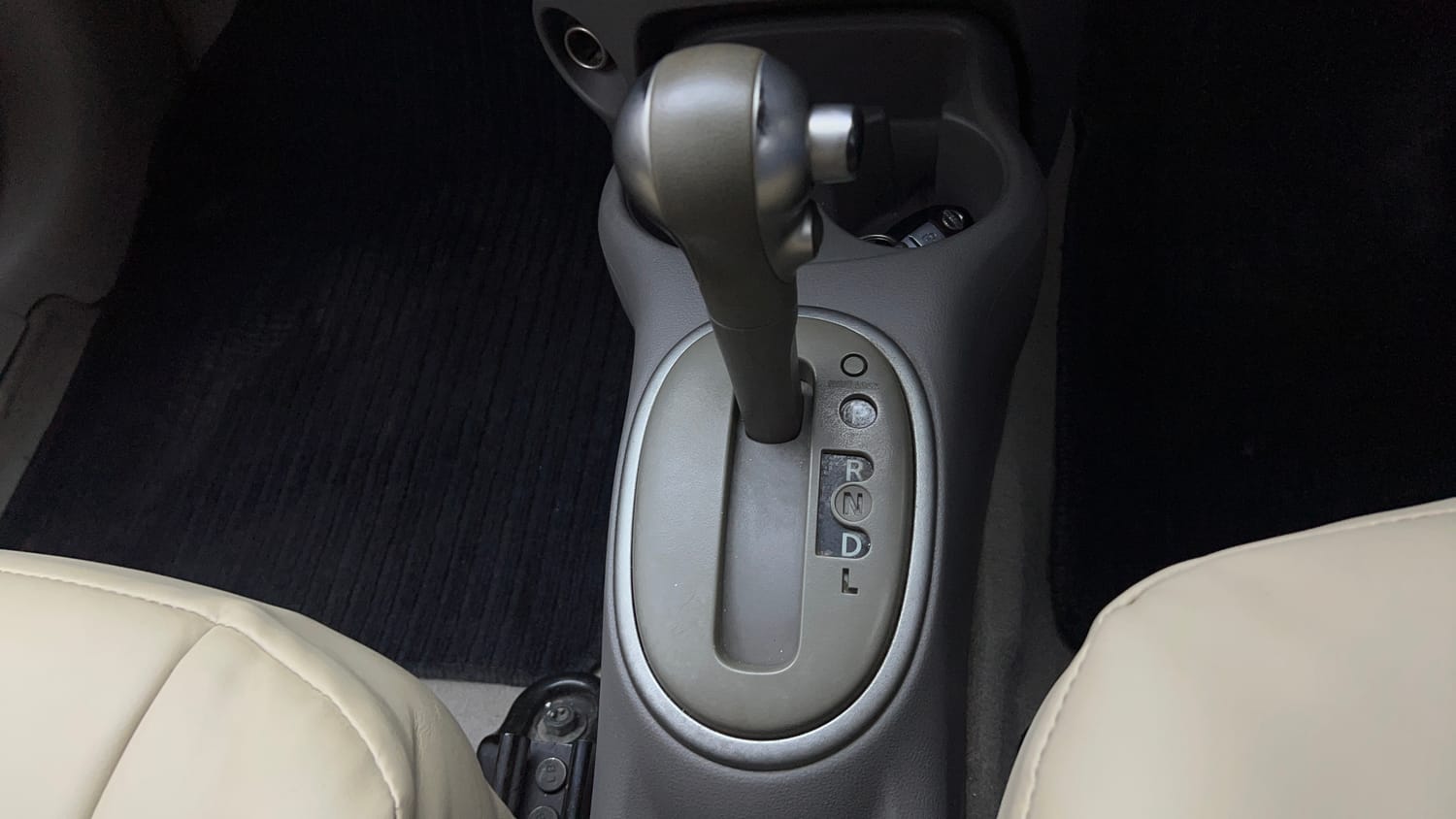 2015 Nissan Micra XV CVT-16