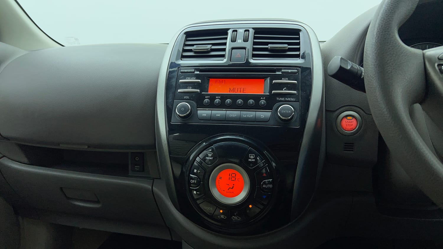 2015 Nissan Micra XV CVT-43