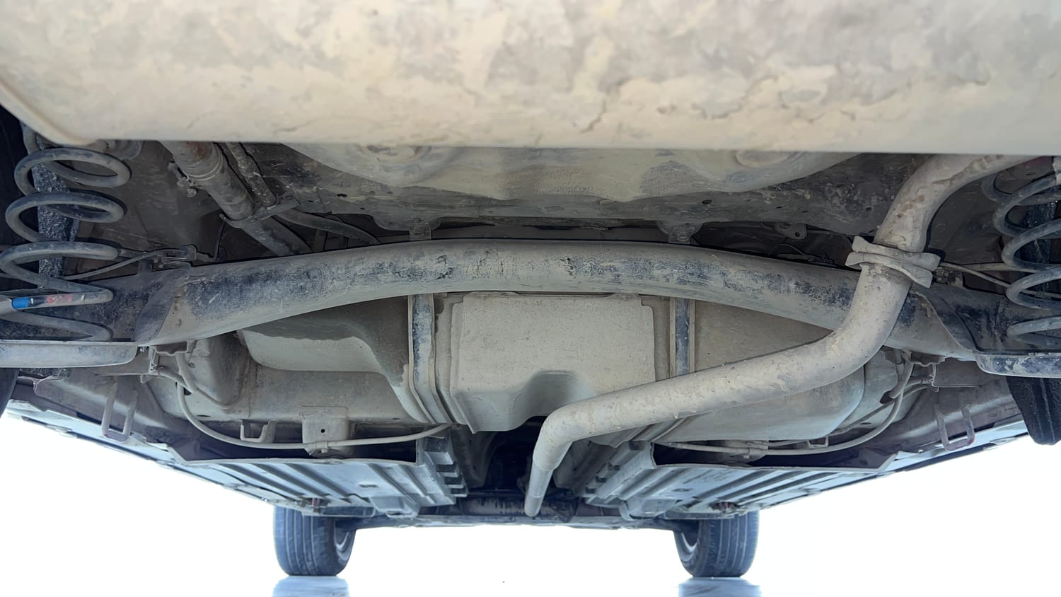 Used 2019 maruti-suzuki Vitara Brezza ZDi Plus Dual Tone AGS Diesel Automatic extra REAR UNDERBODY VIEW (TAKEN FROM REAR)