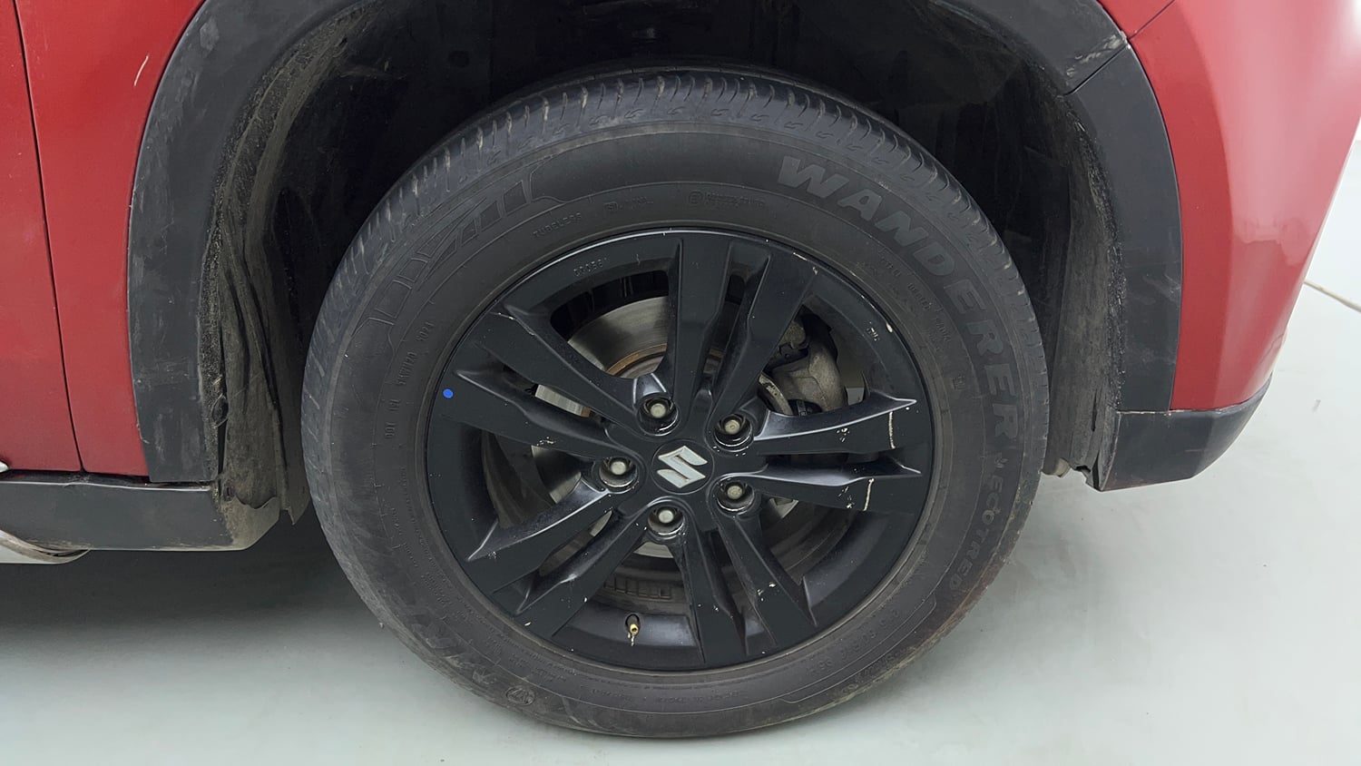 Used 2019 maruti-suzuki Vitara Brezza ZDi Plus Dual Tone AGS Diesel Automatic tyres RIGHT FRONT TYRE RIM VIEW