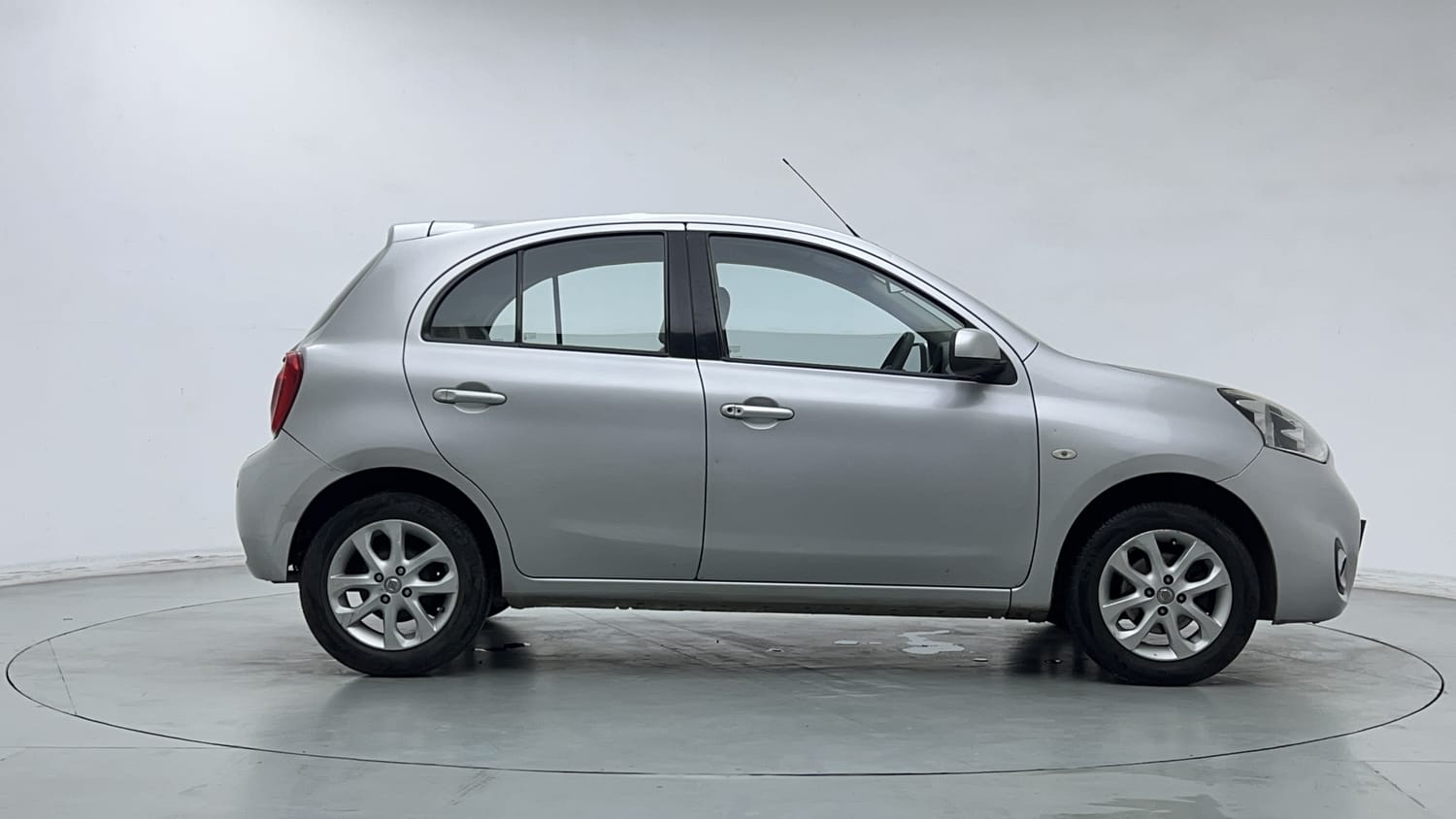 2015 Nissan Micra XV CVT-5