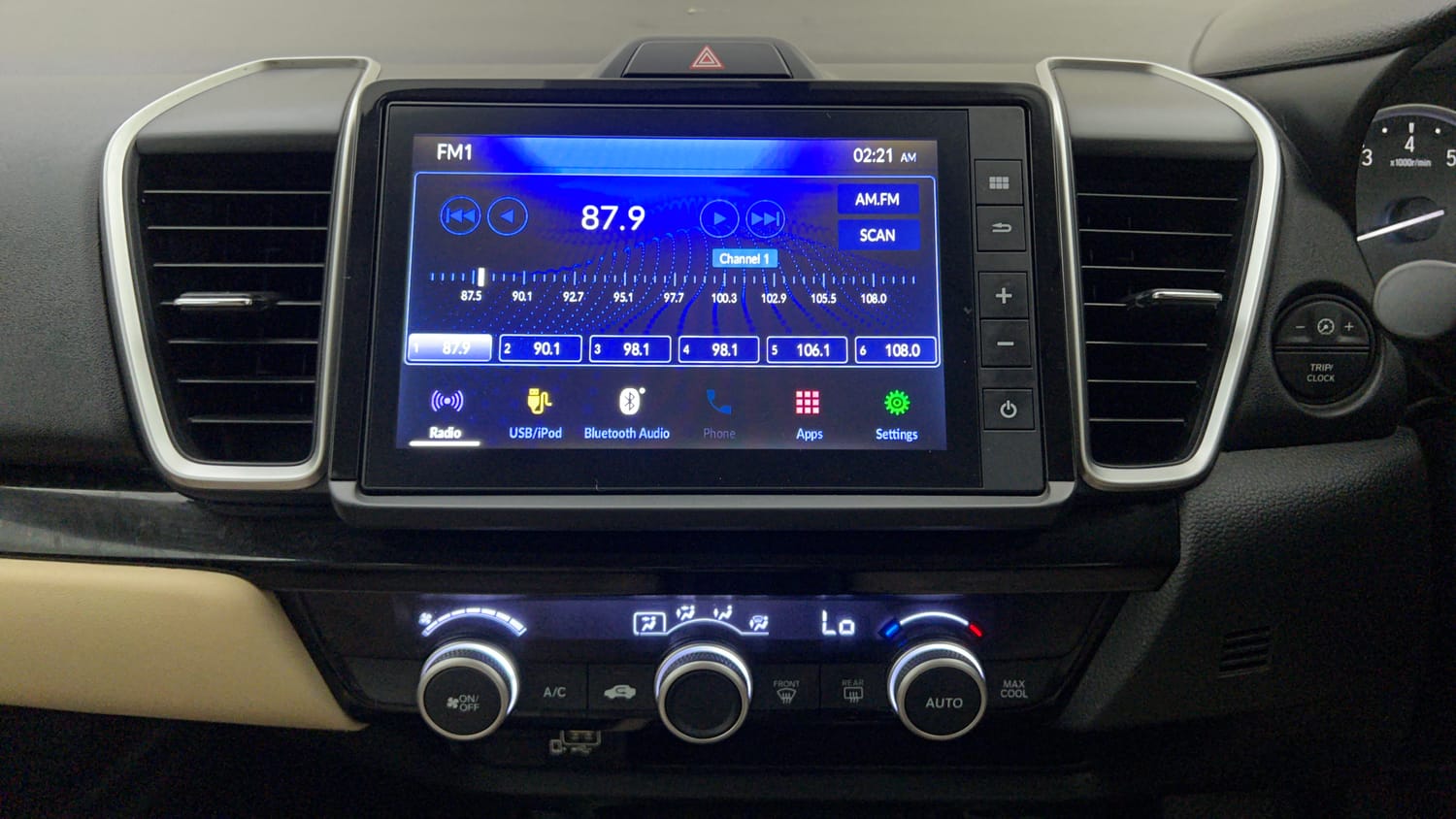 Used 2021 Honda City V CVT Petrol Petrol Automatic interior MUSIC SYSTEM & AC CONTROL VIEW