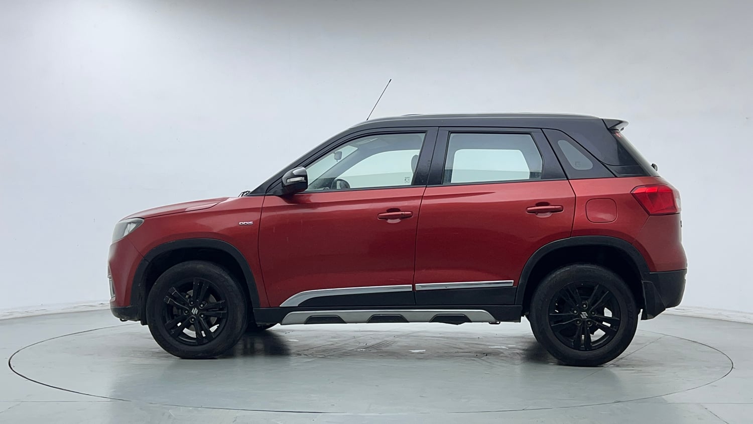 Used 2019 maruti-suzuki Vitara Brezza ZDi Plus Dual Tone AGS Diesel Automatic exterior LEFT SIDE VIEW
