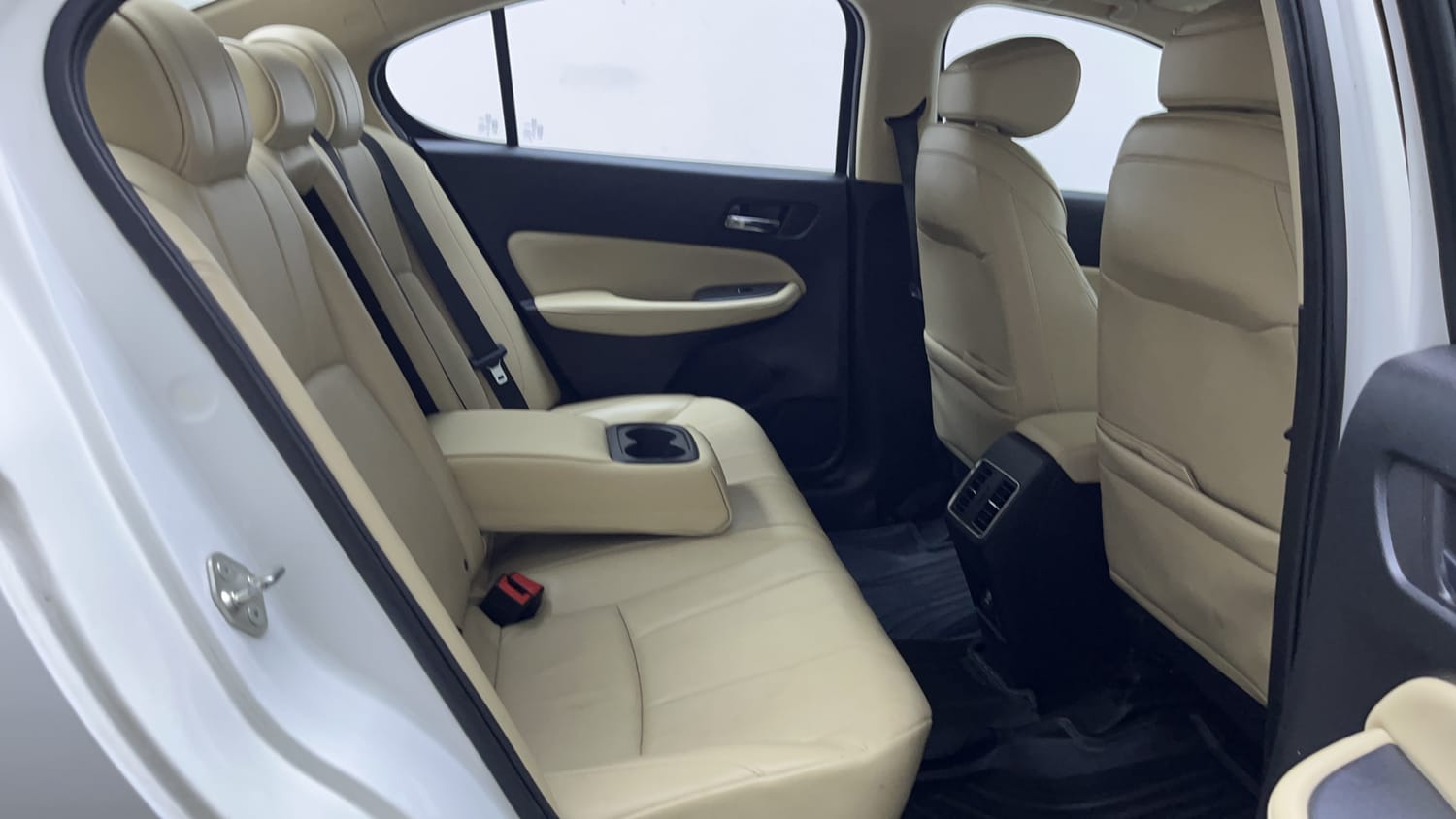 Used 2021 Honda City ZX Petrol Petrol Manual interior RIGHT SIDE REAR DOOR CABIN VIEW