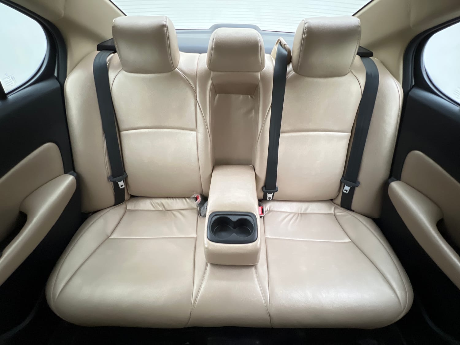 Used 2021 Honda City V CVT Petrol Petrol Automatic interior REAR SEAT CONDITION VIEW