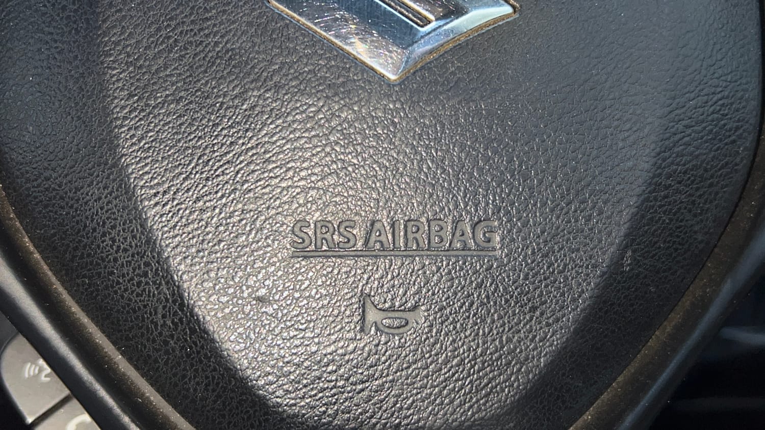 Used 2019 maruti-suzuki Vitara Brezza ZDi Plus Dual Tone AGS Diesel Automatic top_features Airbags