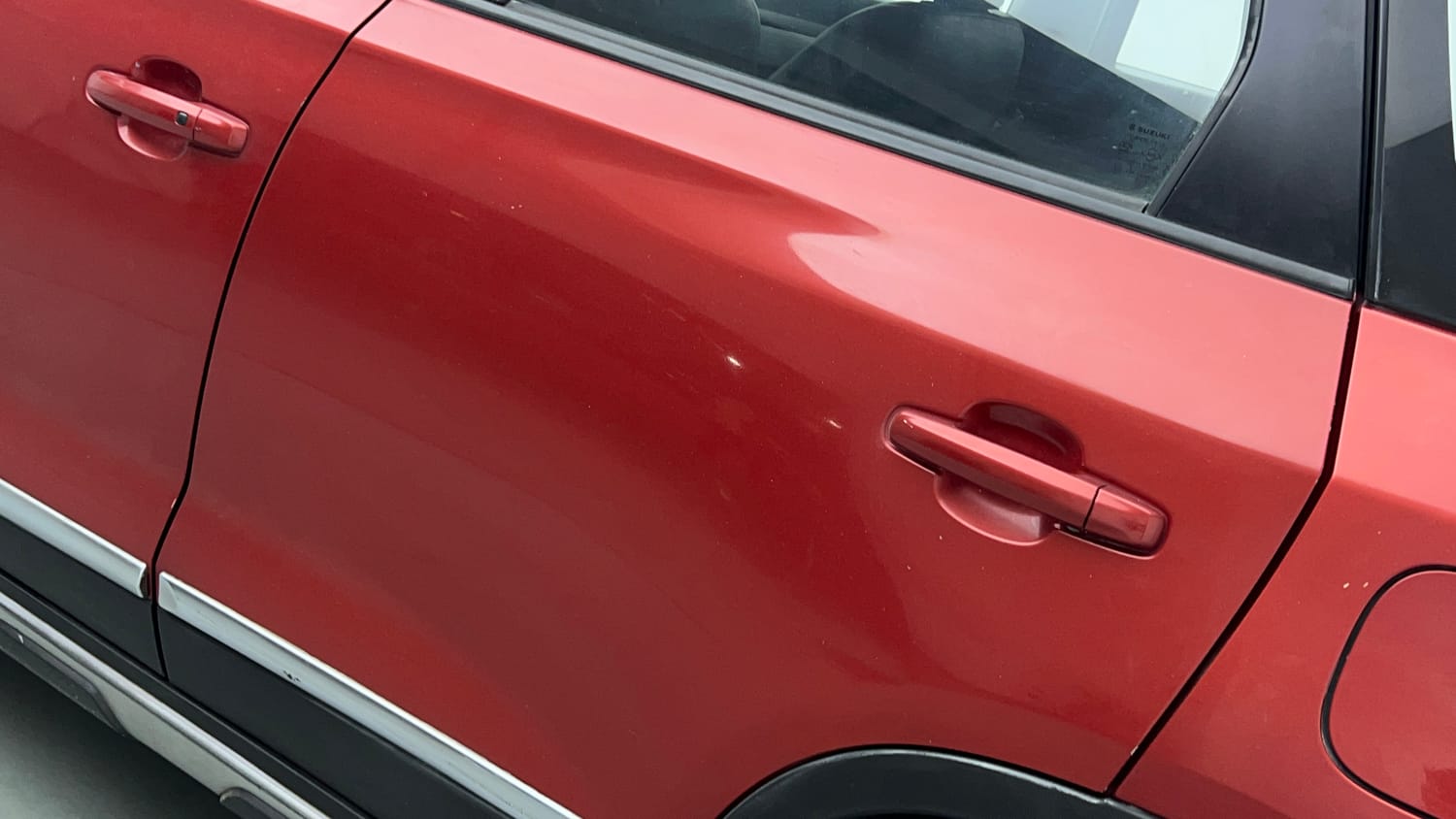 Used 2019 maruti-suzuki Vitara Brezza ZDi Plus Dual Tone AGS Diesel Automatic dents MINOR DENT