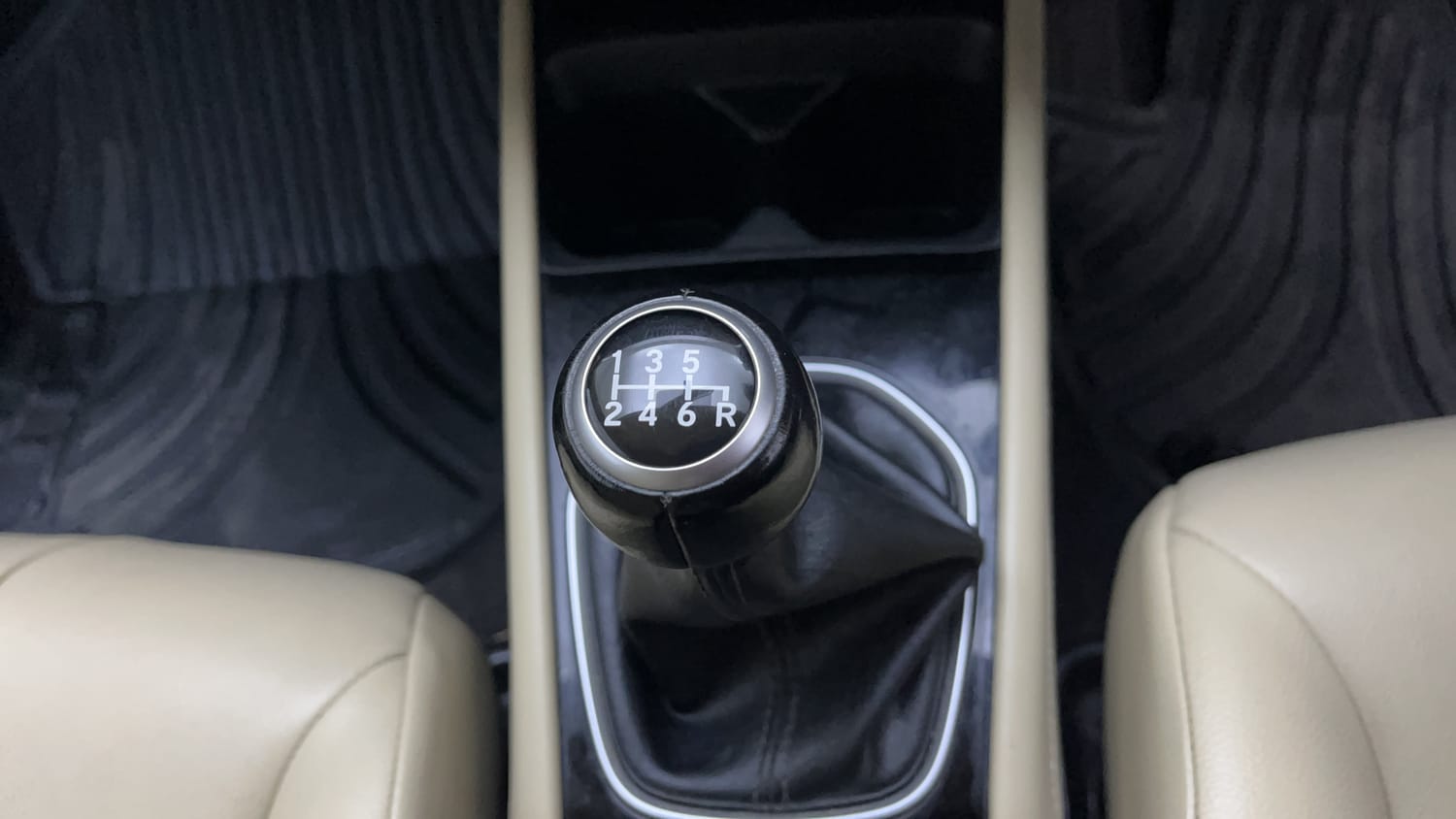Used 2021 Honda City ZX Petrol Petrol Manual interior GEAR  KNOB VIEW