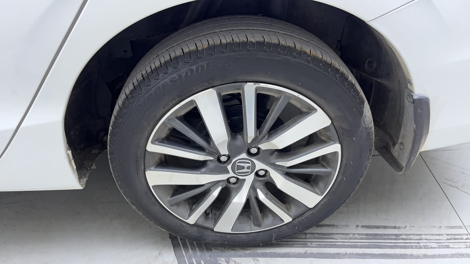 Used 2021 Honda City ZX Petrol Petrol Manual tyres LEFT REAR TYRE RIM VIEW