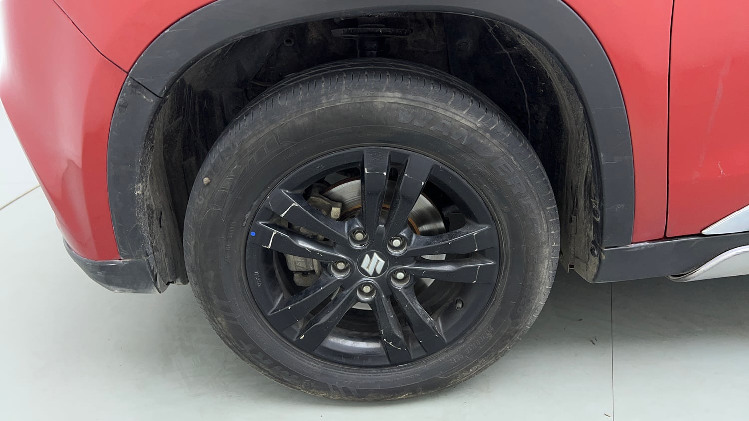 Used 2019 maruti-suzuki Vitara Brezza ZDi Plus Dual Tone AGS Diesel Automatic tyres LEFT FRONT TYRE RIM VIEW