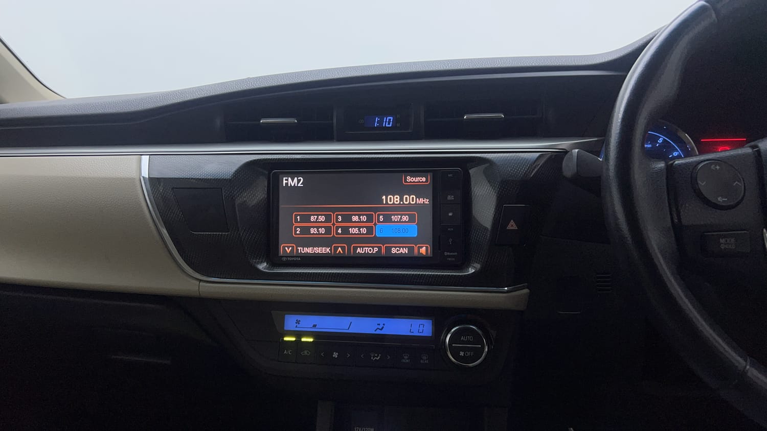 2014 Toyota Corolla Altis G Petrol-42