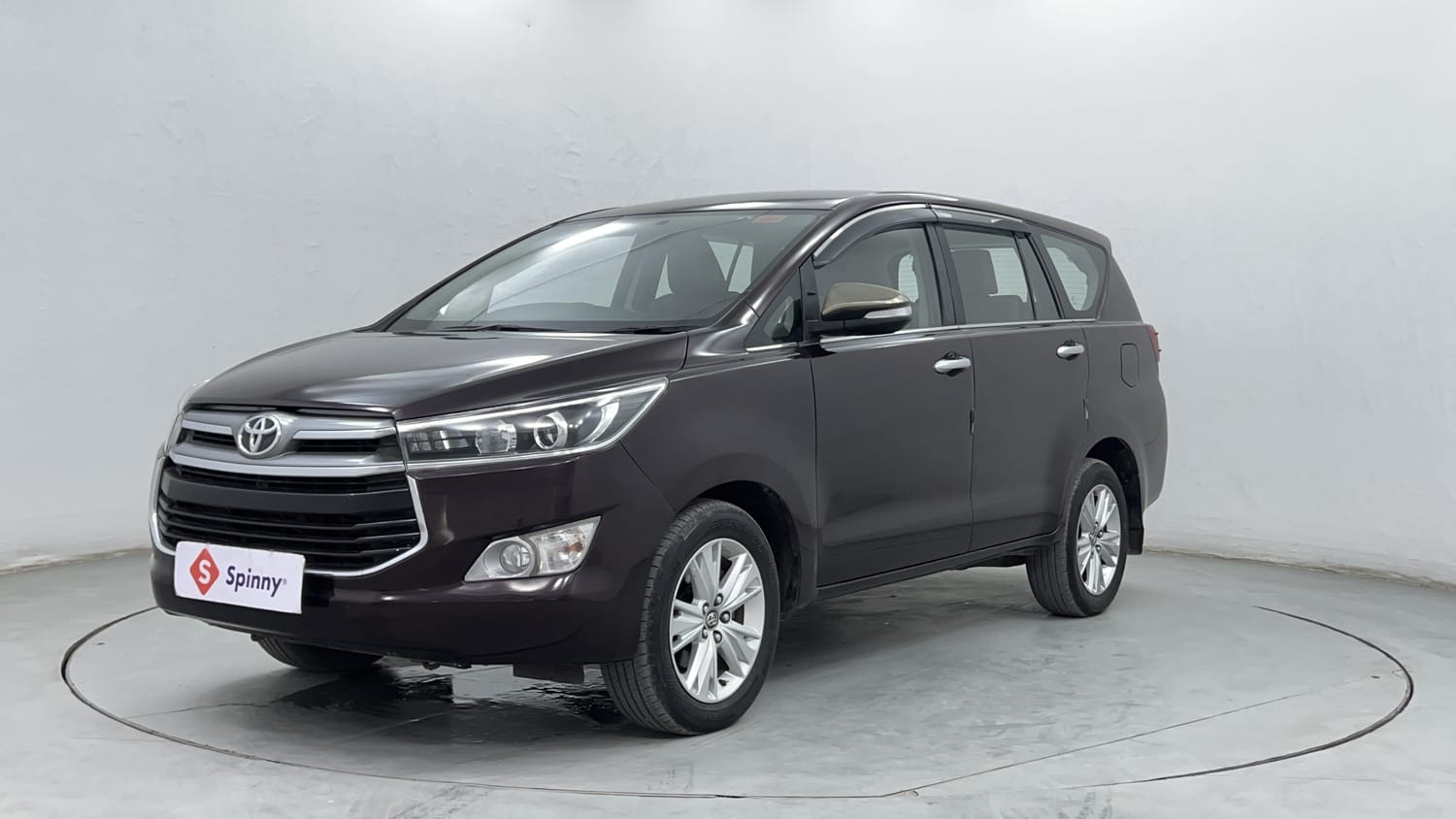 Innova-crysta
