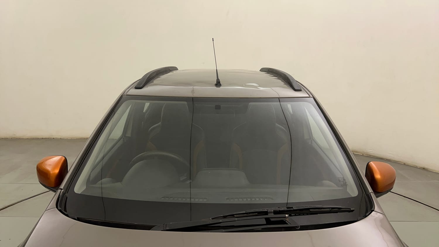 Used 2019 Renault Kwid CLIMBER 1.0 Petrol Manual exterior FRONT WINDSHIELD VIEW
