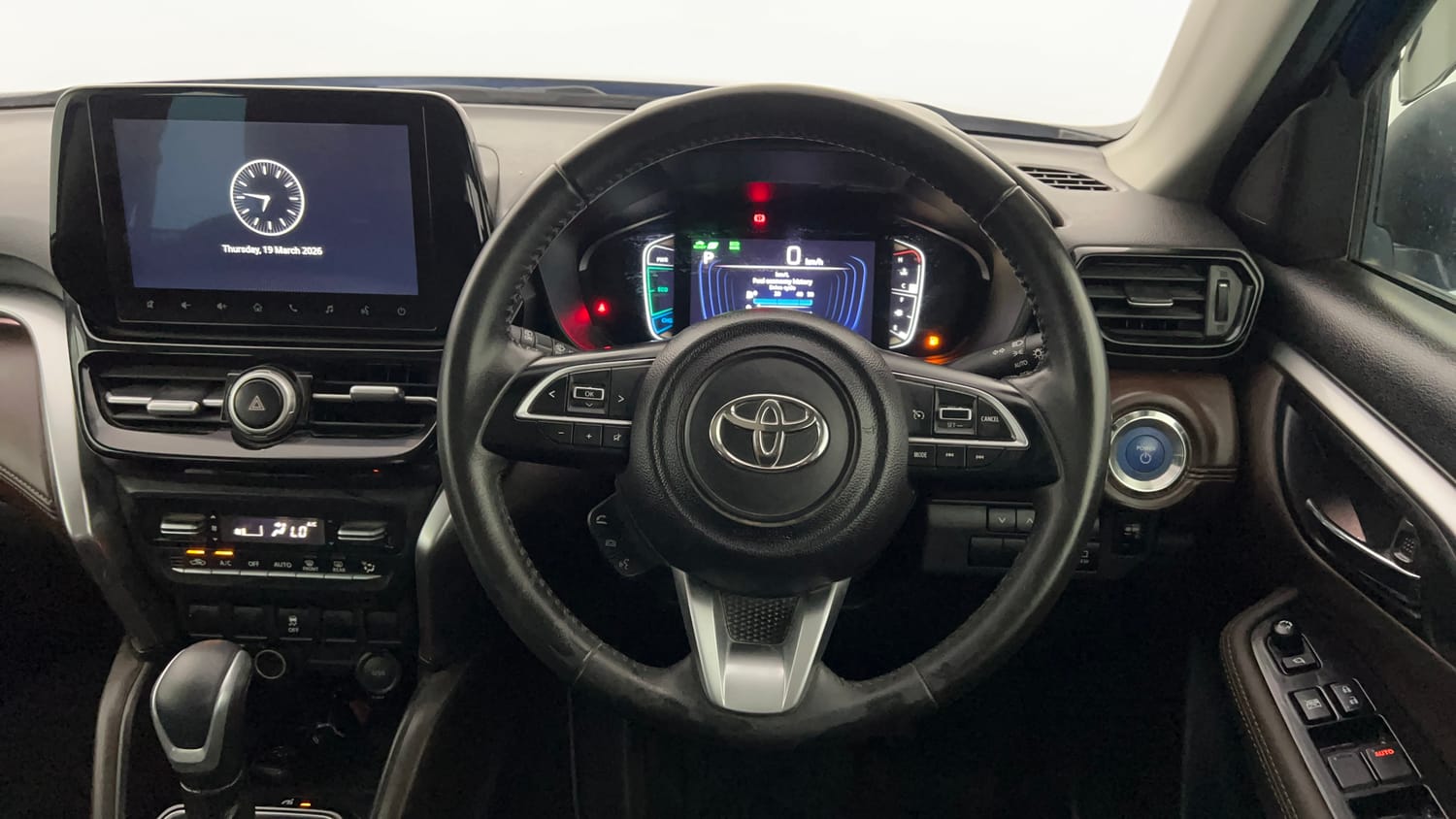 Used 2023 Toyota Urban Cruiser Hyryder V Hybrid Dual Tone Hybrid Automatic interior STEERING VIEW
