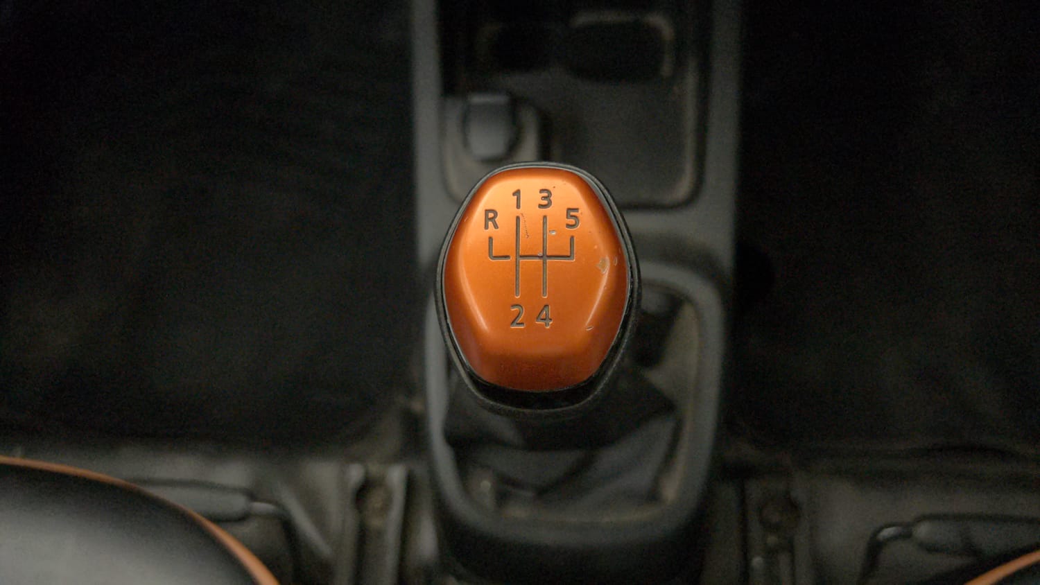 Used 2019 Renault Kwid CLIMBER 1.0 Petrol Manual interior GEAR  KNOB VIEW