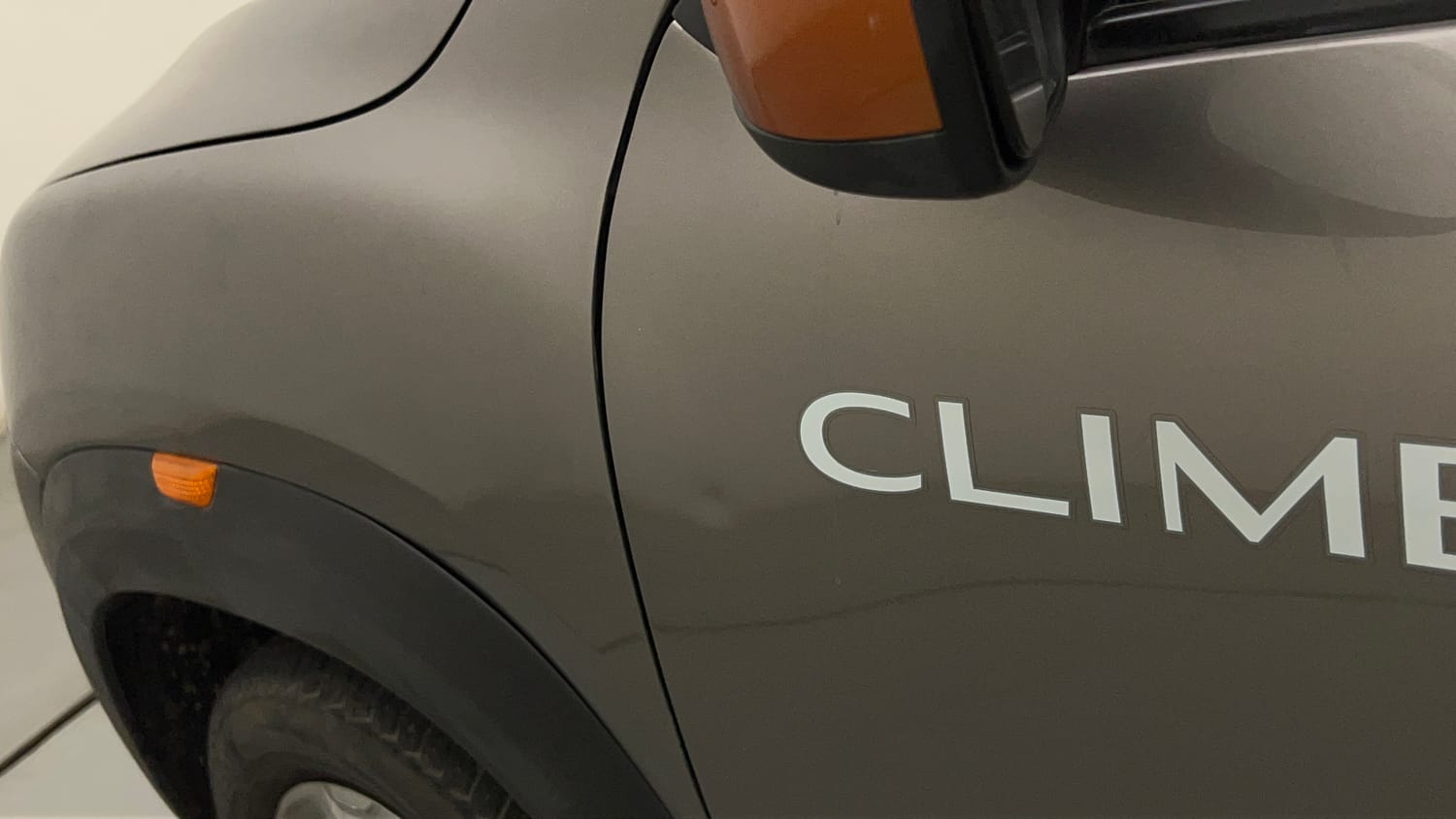 Used 2019 Renault Kwid CLIMBER 1.0 Petrol Manual dents MINOR DENT