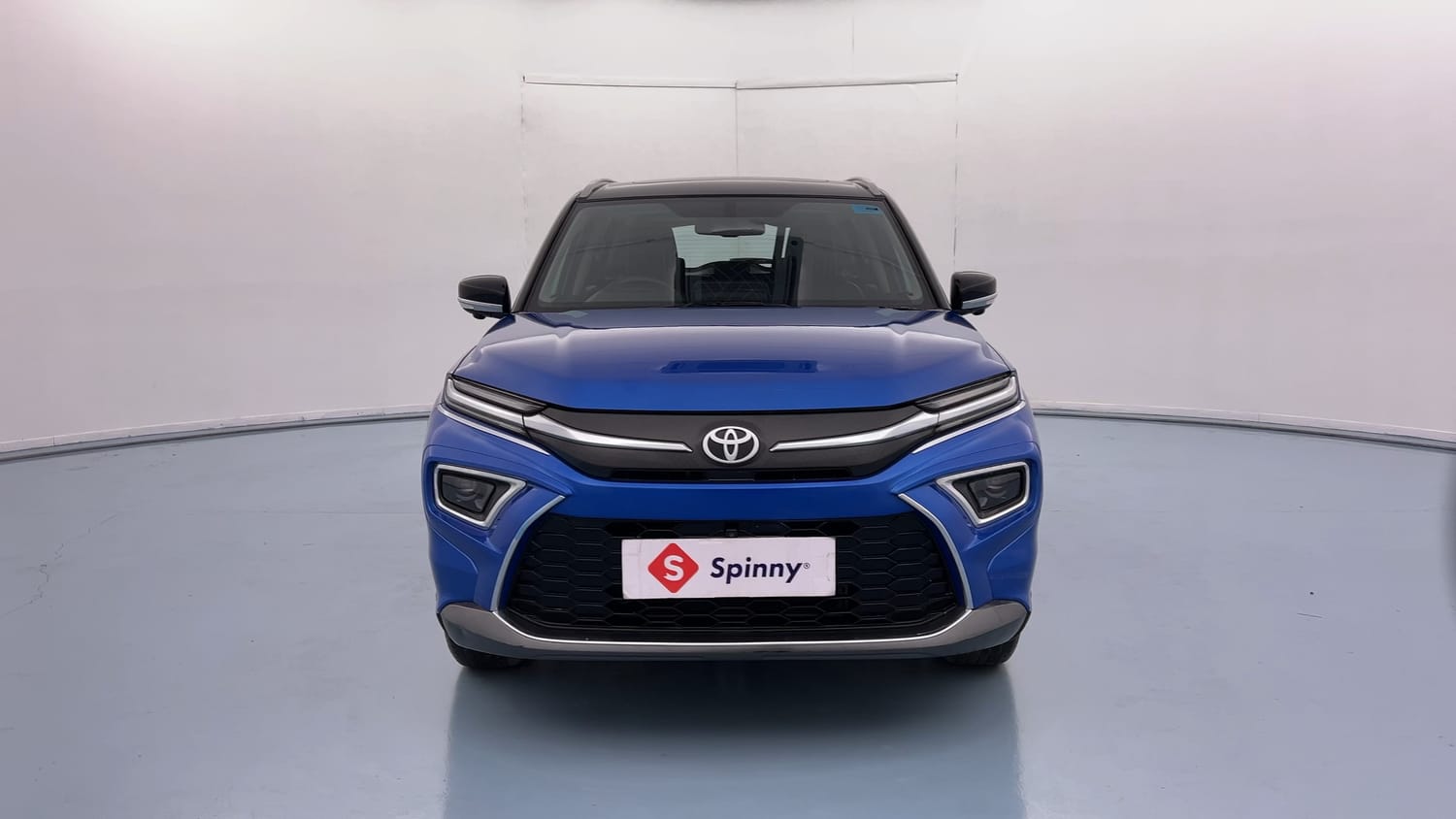 Used 2023 Toyota Urban Cruiser Hyryder V Hybrid Dual Tone Hybrid Automatic exterior FRONT VIEW