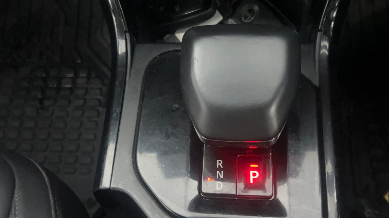 Used 2024 Tata Nexon Fearless Plus S 1.2 Revotron Petrol 7DCA DT Petrol Automatic interior GEAR  KNOB VIEW