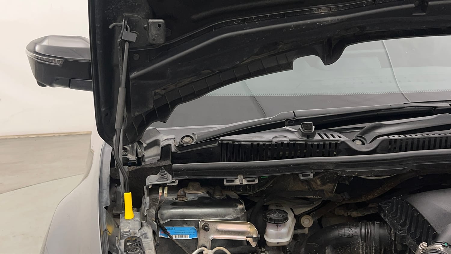 Used 2024 Tata Nexon Fearless Plus S 1.2 Revotron Petrol 7DCA DT Petrol Automatic engine ENGINE RIGHT SIDE HINGE & APRON VIEW