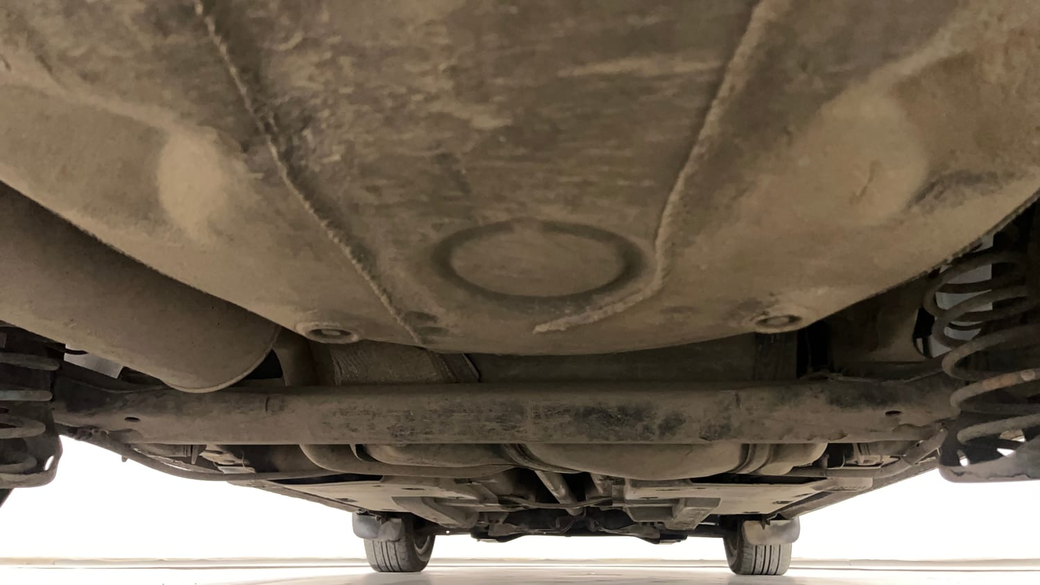 Used 2015 Volkswagen Vento Highline Diesel AT Diesel Automatic extra REAR UNDERBODY VIEW (TAKEN FROM REAR)