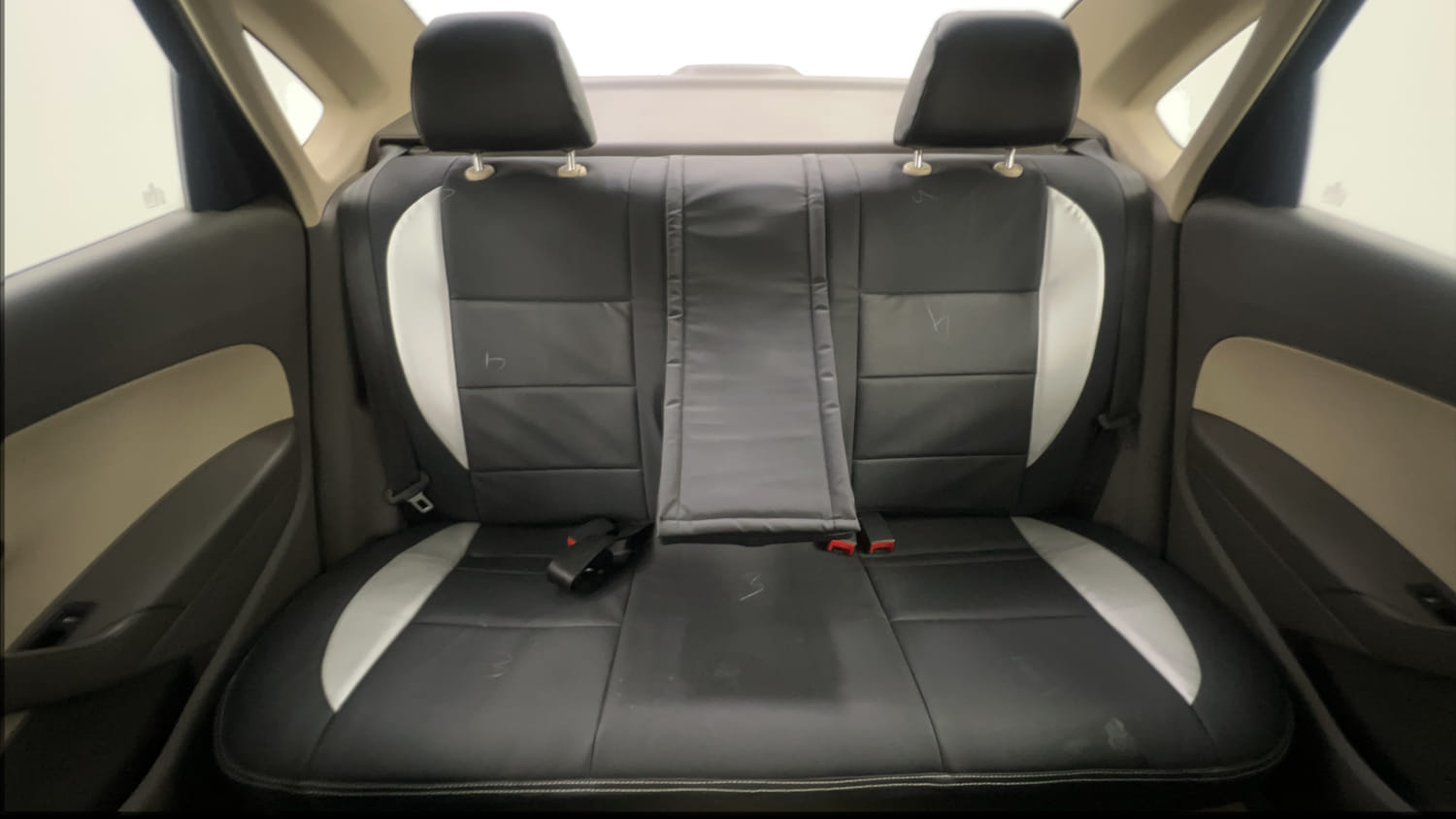 Used 2015 Volkswagen Vento Highline Diesel AT Diesel Automatic interior REAR SEAT CONDITION VIEW
