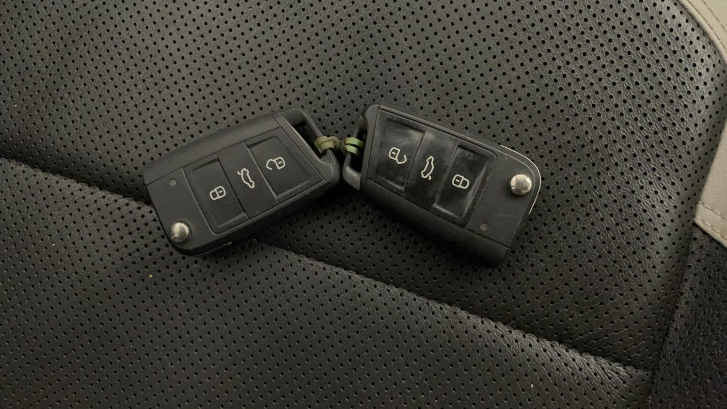 Used 2022 Volkswagen Taigun Topline 1.0 TSI MT Petrol Manual extra CAR KEY VIEW