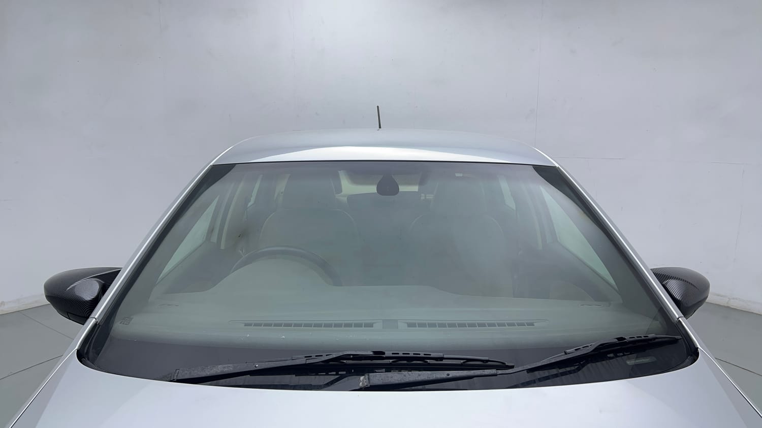 Used 2022 Volkswagen Vento Highline 1.0L TSI Petrol Manual exterior FRONT WINDSHIELD VIEW