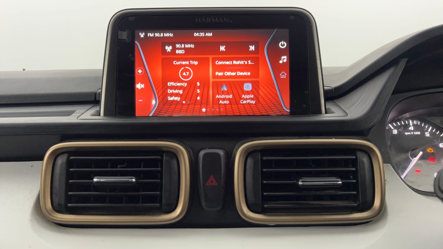 Used 2023 Tata Punch Accomplished MT Petrol Manual top_features Integrated (in-dash) music system