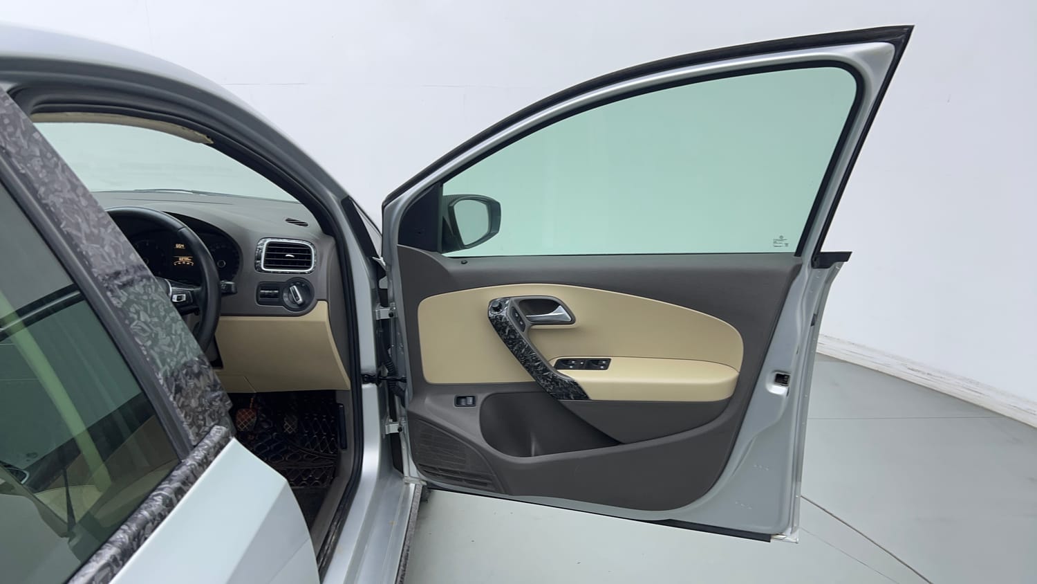 Used 2022 Volkswagen Vento Highline 1.0L TSI Petrol Manual interior RIGHT FRONT DOOR OPEN VIEW