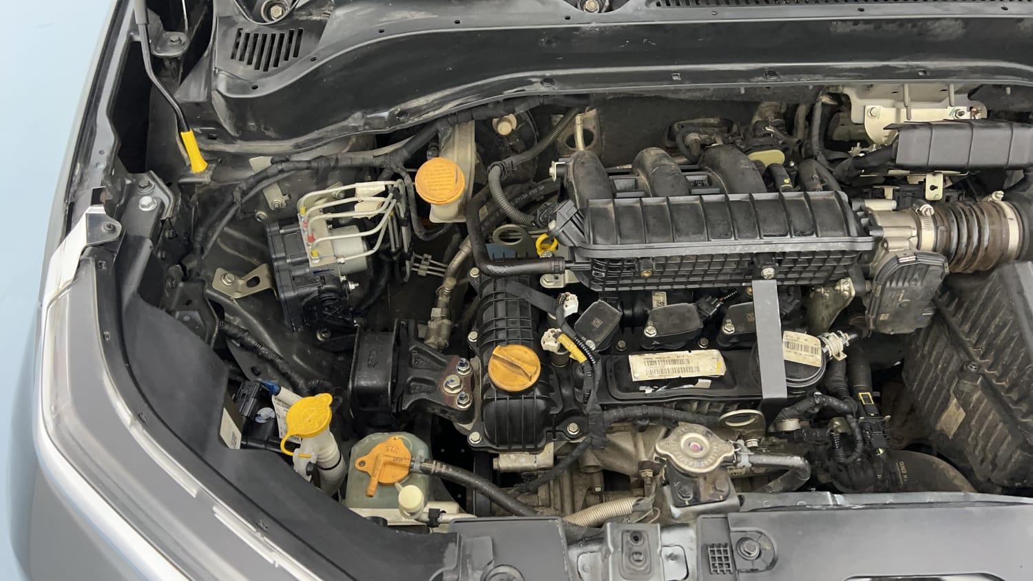 Used 2023 Tata Punch Accomplished MT Petrol Manual engine ENGINE RIGHT SIDE VIEW