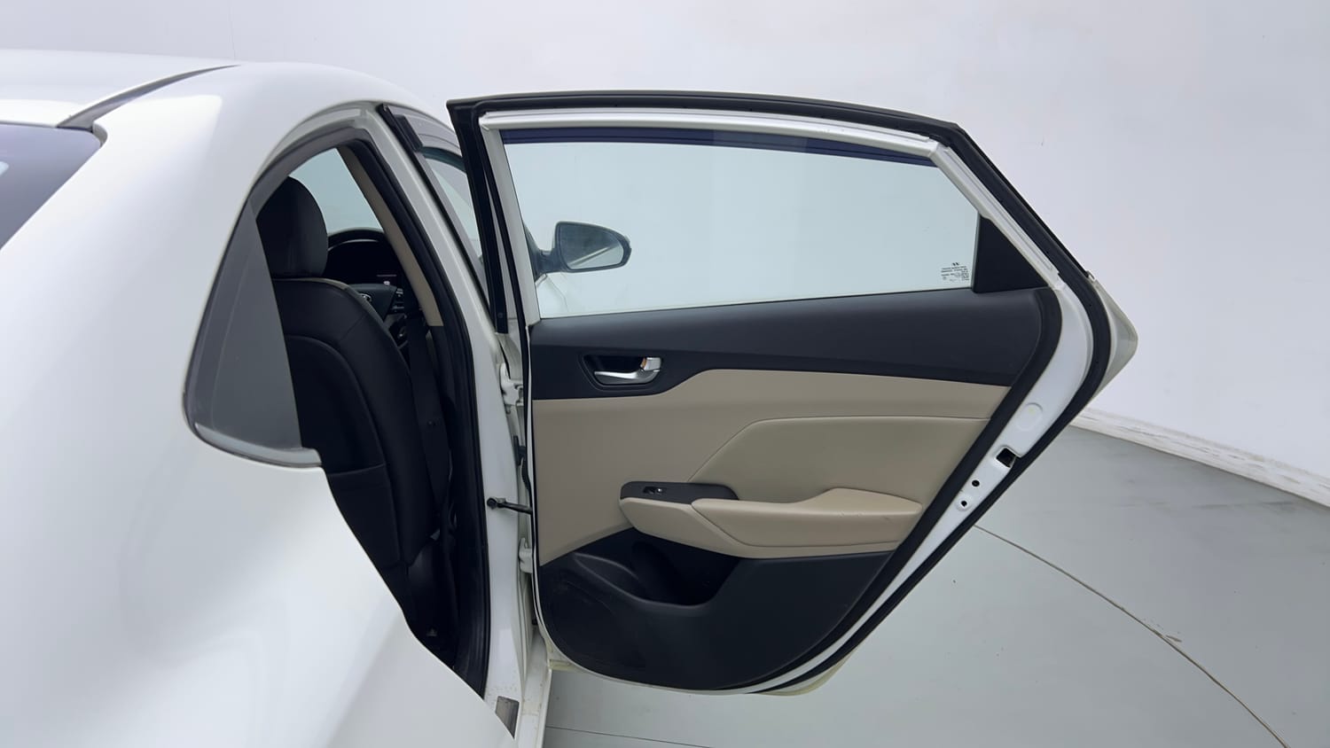 Used 2021 Hyundai Verna SX (O) 1.5 VTVT IVT Petrol Automatic interior RIGHT REAR DOOR OPEN VIEW