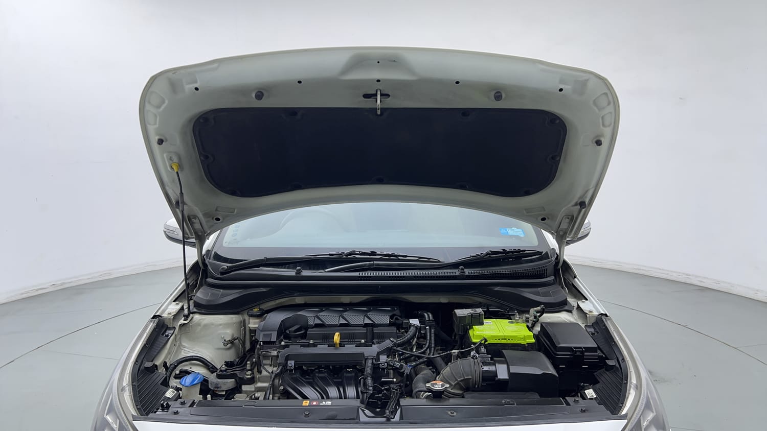 Used 2021 Hyundai Verna SX (O) 1.5 VTVT IVT Petrol Automatic engine ENGINE & BONNET OPEN FRONT VIEW